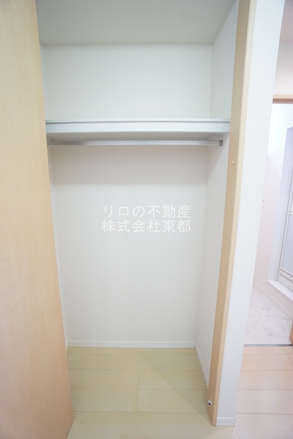 収納　パイプハンガー付き☆畳まず衣類を掛けることができます♪