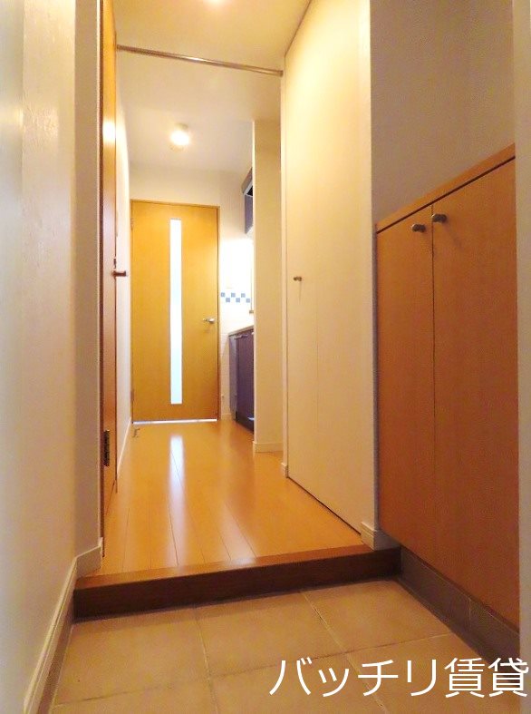 玄関　※同マンション別部屋写真の為、現状優先。