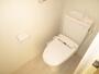 トイレ　温水シャワー付きトイレです