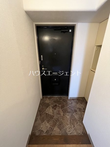 玄関　玄関です。※参考画像
