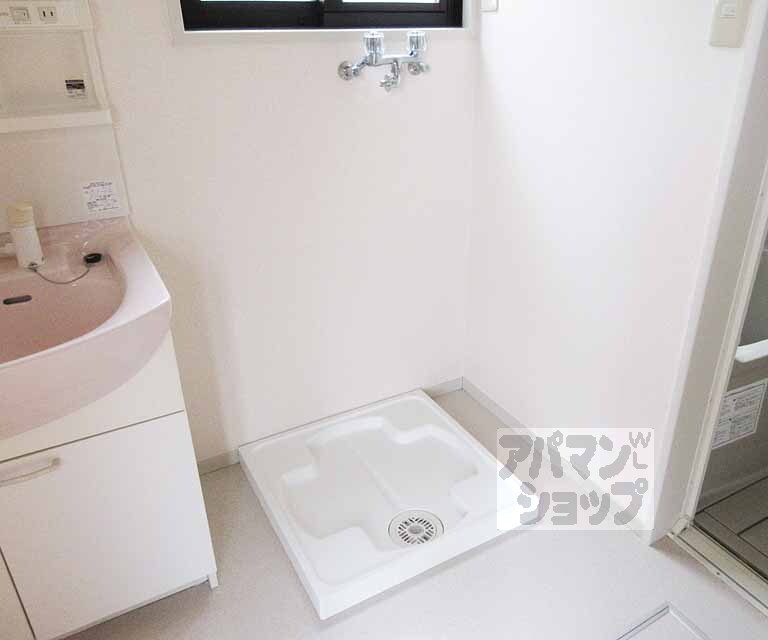 その他設備　洗濯機はこちらに