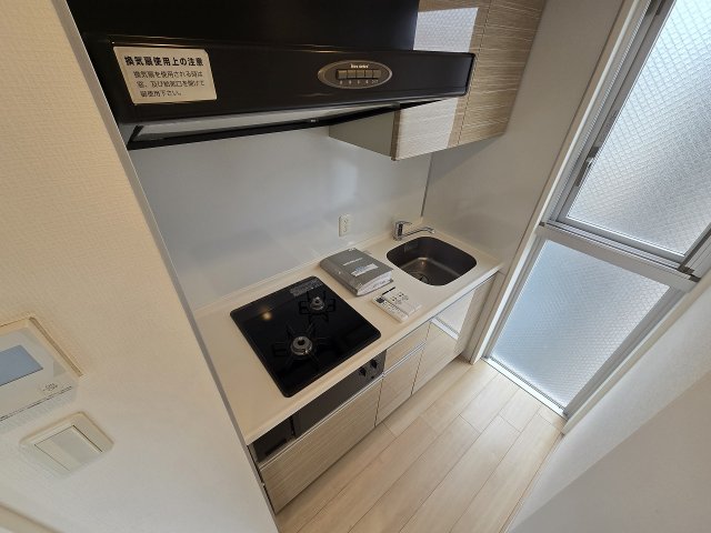 キッチン　コンパクトなキッチンで掃除もラクラク