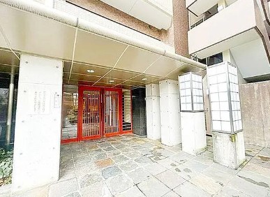 エントランス　毎日通るエントランスはこのようになっています