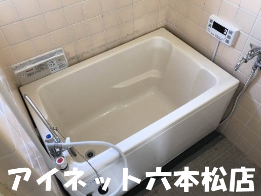 地下鉄七隈線 金山駅 徒歩9分 5階建 築56年の風呂写真