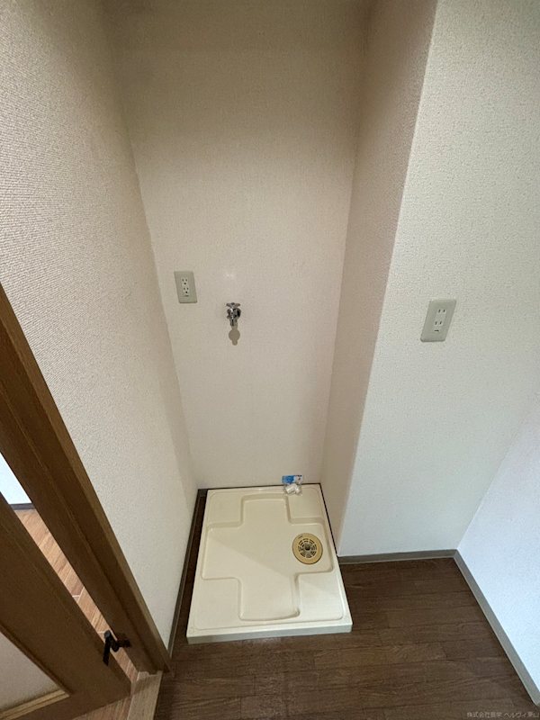 洗面設備　洗濯機置き場