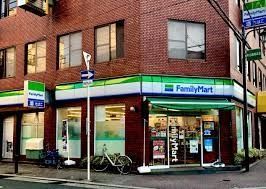 コンビニ　ファミリーマート関目三丁目店（コンビニ）まで40m