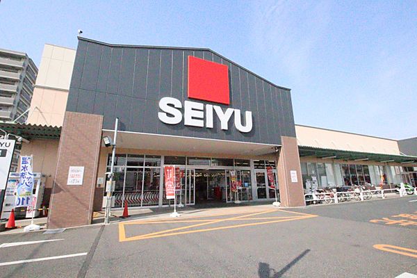 スーパー　西友 熱田三番町店（スーパー）まで374m
