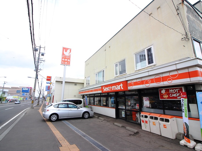 コンビニ　セイコーマート（コンビニ）まで660m