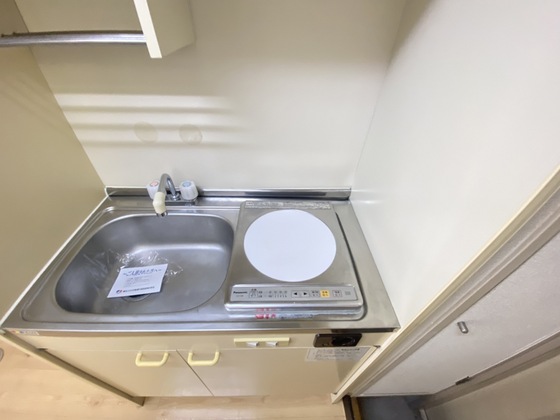 キッチン　※別部屋の写真です