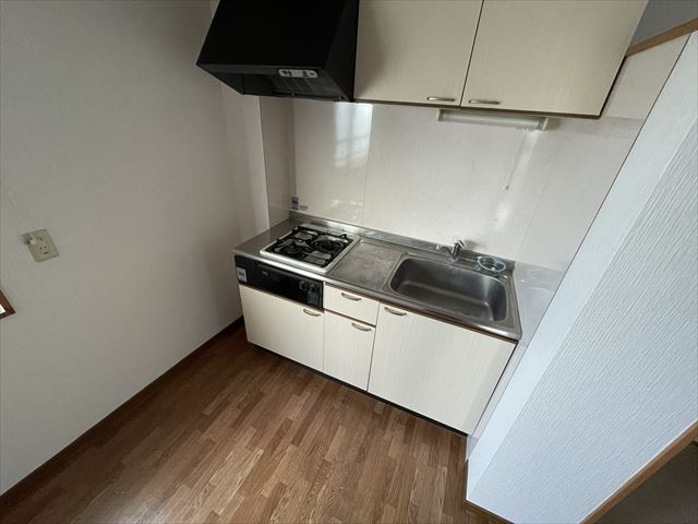 キッチン　※同建物別部屋の写真になります。