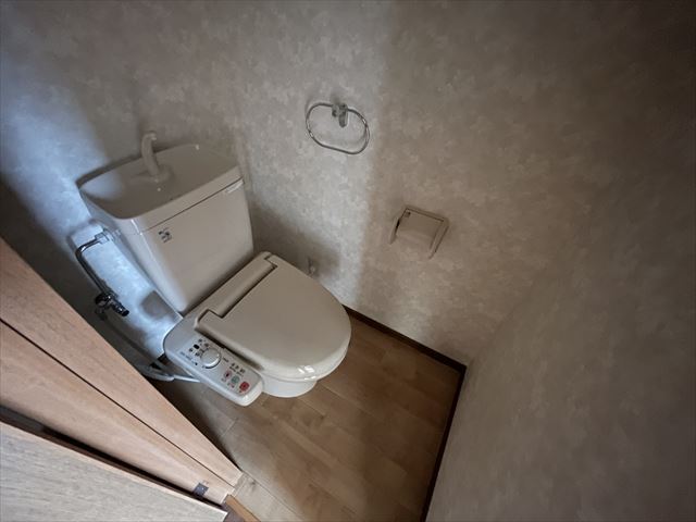 トイレ　※同建物別部屋の写真になります。