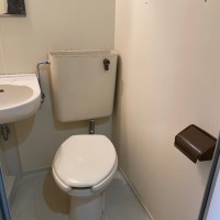 トイレ　同物件別号室