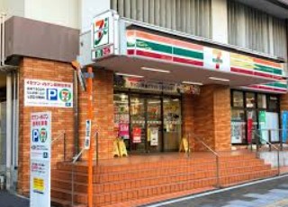 コンビニ　セブンイレブン 台東雷門1丁目店（コンビニ）まで741m