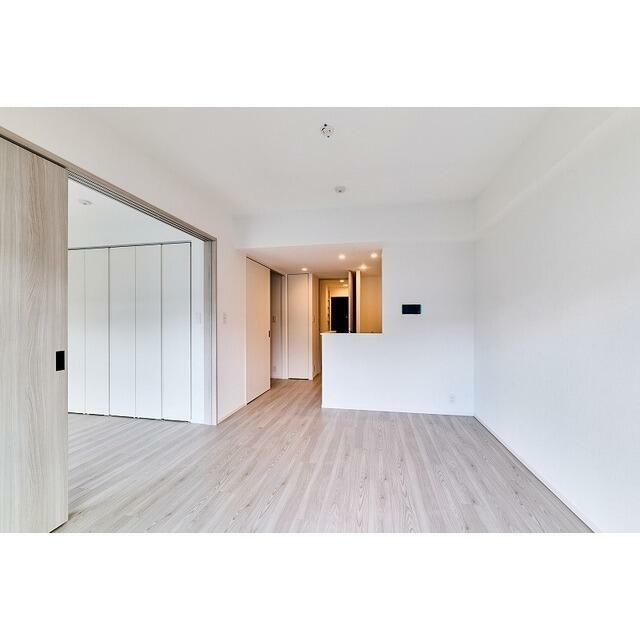 コンフォリア・リヴ押上NORTH 部屋番号:702の居間写真