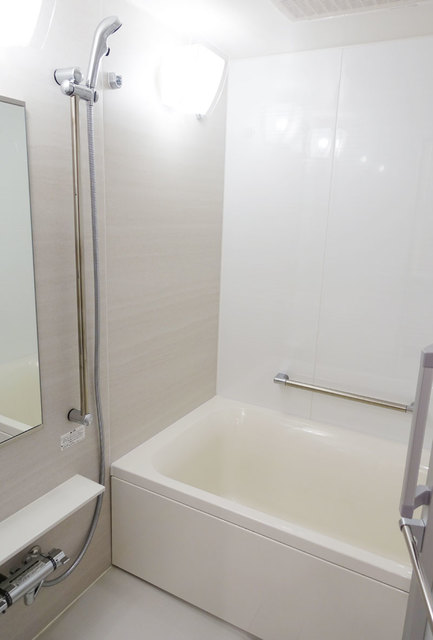 バス・シャワールーム　※写真は同タイプ住戸です。