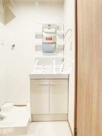 洗面設備　洗面台です。