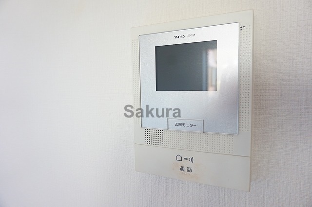セキュリティ　女性の方でも安心のモニター付きインターホン♪