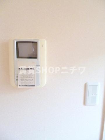 セキュリティ　★お部屋から来訪者を確認できます。カメラ付インターホン