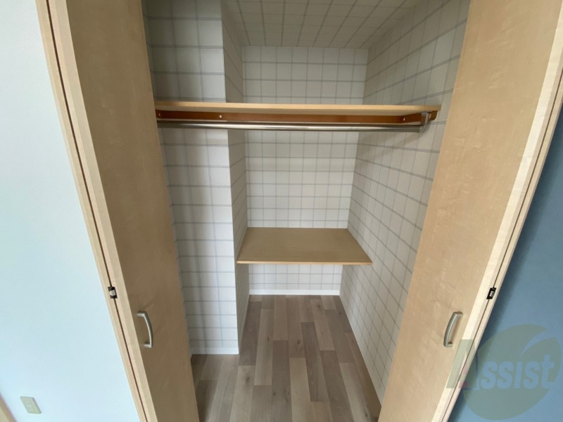 収納　寝室の収納です。部屋がすっきり片付きます。
