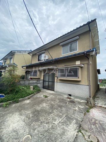 北春日町貸家