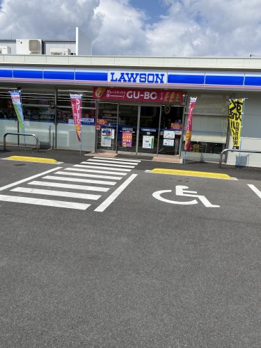 コンビニ　ローソン 中川野田一丁目店（コンビニ）まで209m
