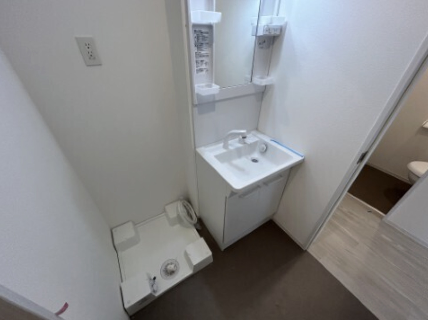 洗面設備　※同シリーズ参考写真