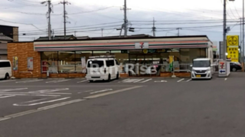 コンビニ　セブンイレブン春日町落合店（コンビニ）まで974m