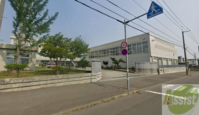 中学校　札幌市立手稲東中学校（中学校）まで418m