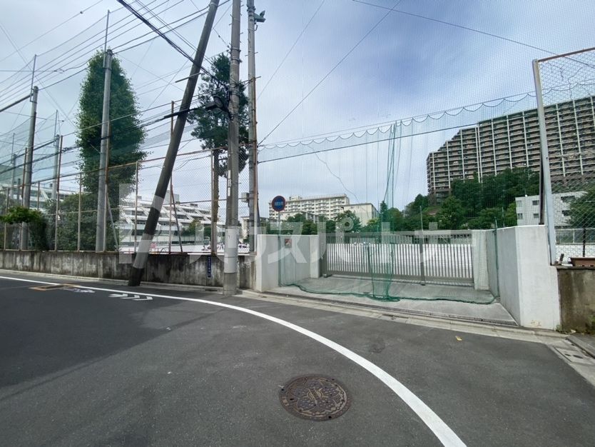 中学校　板橋区立志村第四中学校（中学校）まで800m