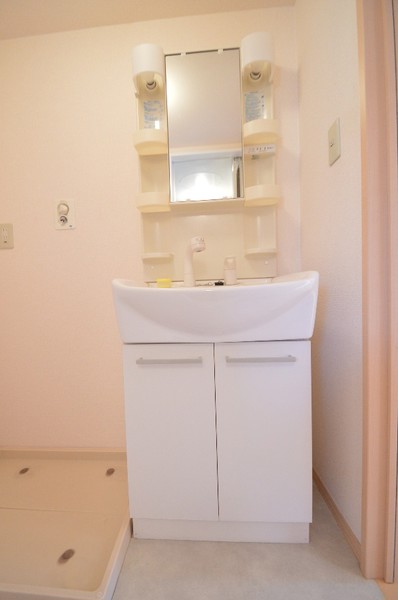 洗面設備　同室参考写真