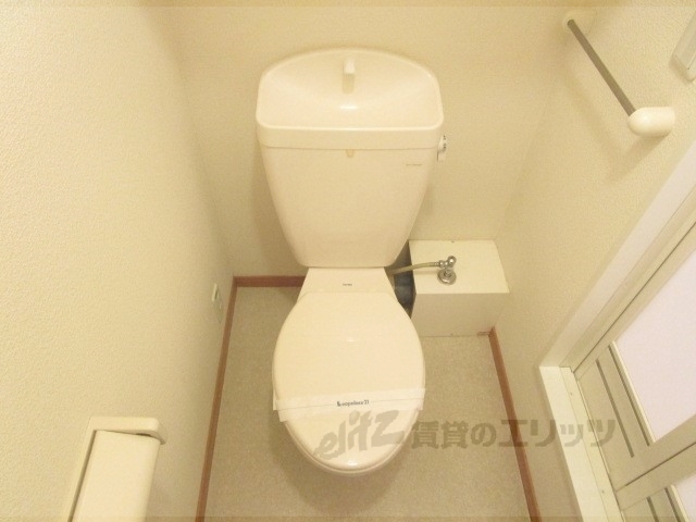 レオパレス西大寺LRのトイレ写真
