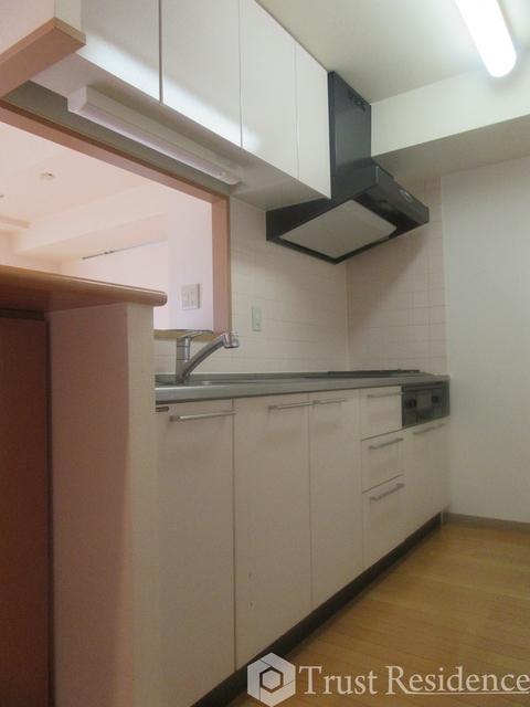 東京メトロ日比谷線 三ノ輪駅 徒歩8分 18階建 築22年のキッチン写真