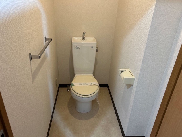 ＪＲ総武線 錦糸町駅 徒歩7分 8階建 築25年のトイレ写真