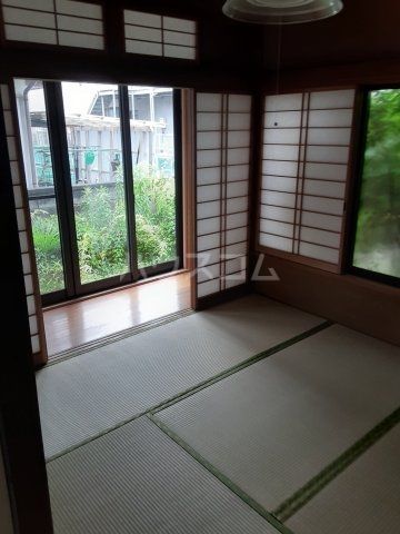 上尾市上戸建ての居間写真
