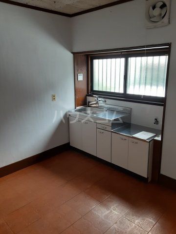 上尾市上戸建てのキッチン写真