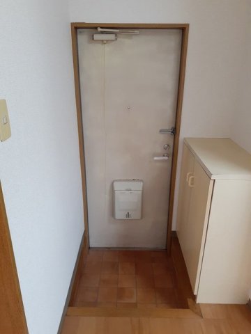 玄関　シューズボックス付きの玄関です★