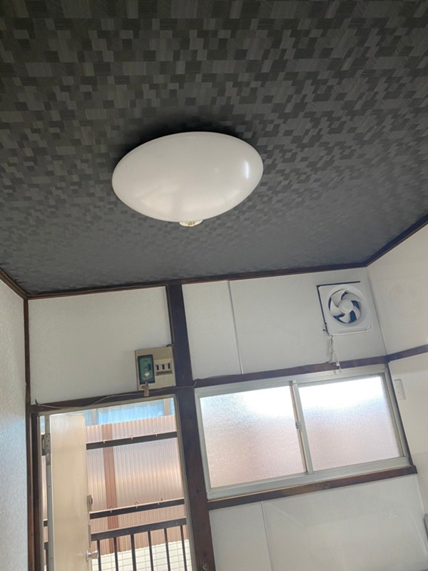 若君荘の居間写真