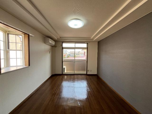 Studio Enchante公園前の内装写真