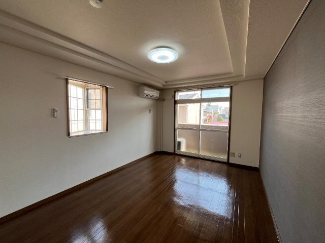 Studio Enchante公園前の内装写真