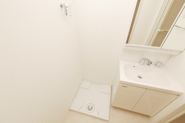 その他設備　イメージとして同建物他部屋を表示しています