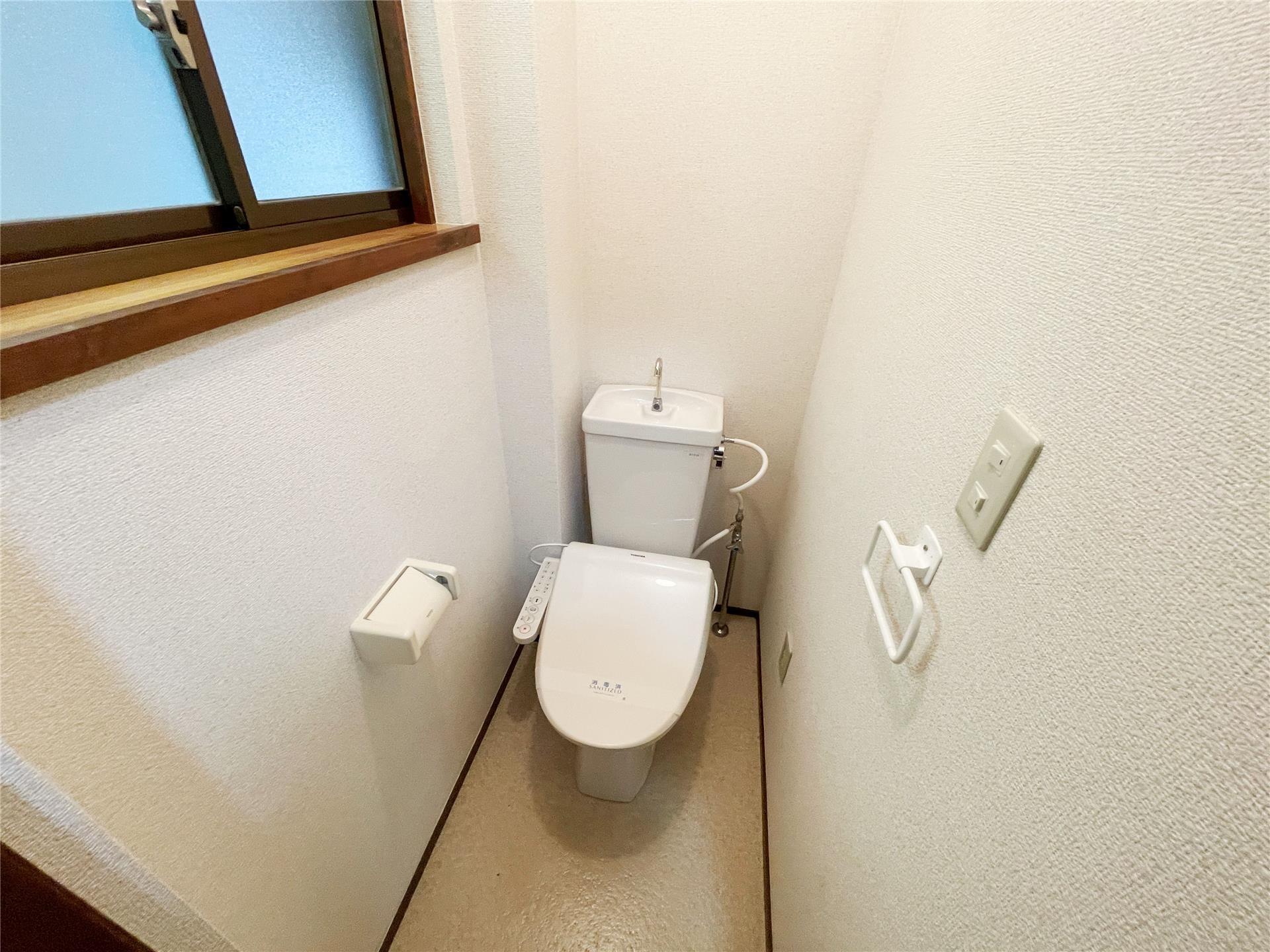 トイレ　トイレ