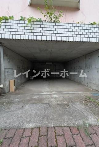 駐車場　駐車場完備です