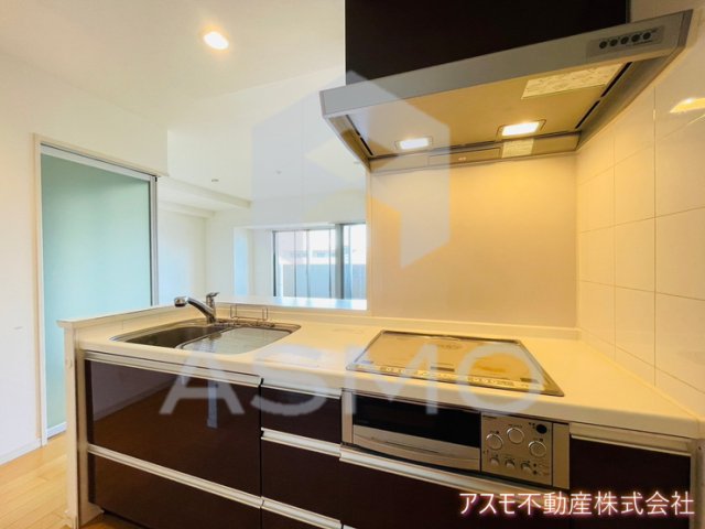 キッチン　同マンション別部屋　参考写真