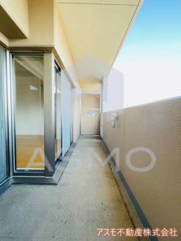 バルコニー　同マンション別部屋　参考写真