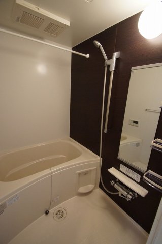バス・シャワールーム　バス・トイレ別です
