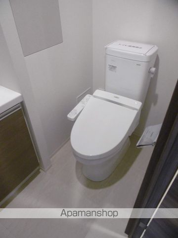 ＪＲ中央線 高円寺駅 徒歩7分 5階建 築12年のトイレ写真