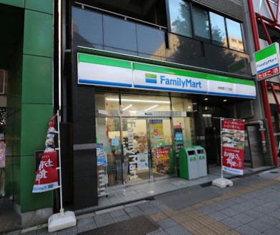 コンビニ　ファミリーマート浅草橋三丁目店（コンビニ）まで159m