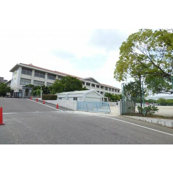 その他　【小学校】みよし市立三好丘小学校まで306m