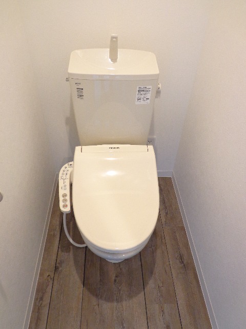 トイレ　いつも清潔・ウォシュレット完備しています♪