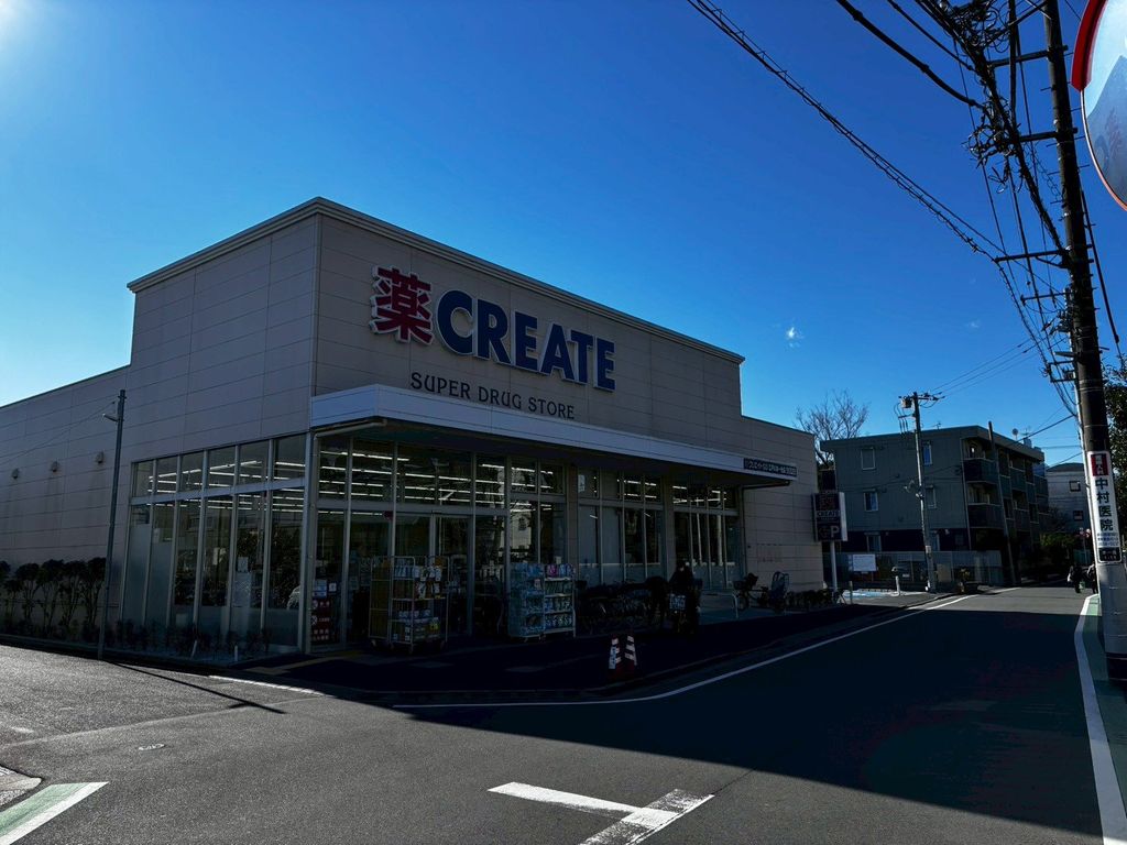 ドラックストア　クリエイトS・D江戸川本一色店（ドラッグストア）まで450m